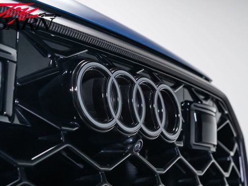 Used 2025 Audi RS Q8 performance AWD/4WD image 9