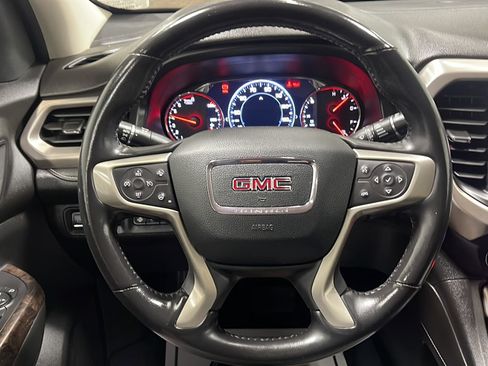 Used 2021 GMC Acadia Denali w/ Denali Ultimate Package AWD/4WD image 4