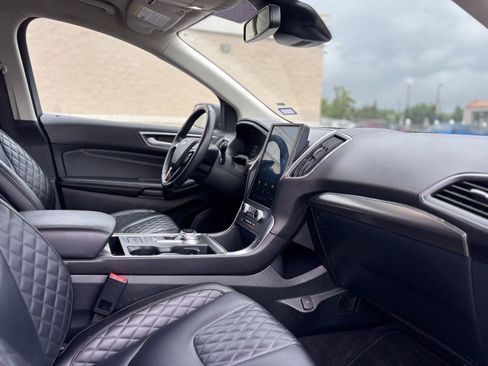 Used 2024 Ford Edge Titanium AWD/4WD image 17