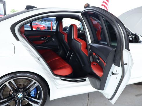 Used 2018 BMW M3 RWD image 34