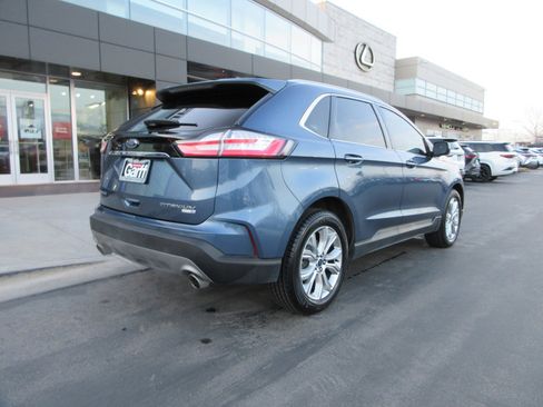 Used 2019 Ford Edge Titanium w/ Cold Weather Package image 10