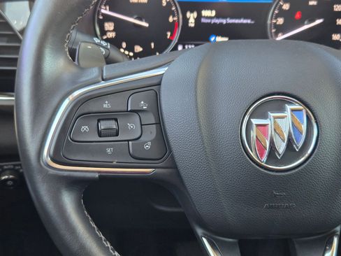 Used 2023 Buick Envision Avenir image 23