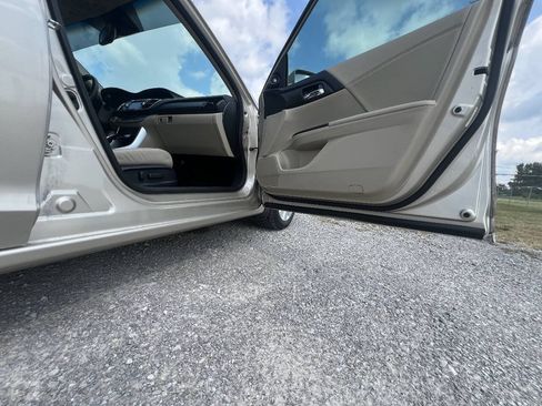 Used 2013 Honda Accord EX-L image 18