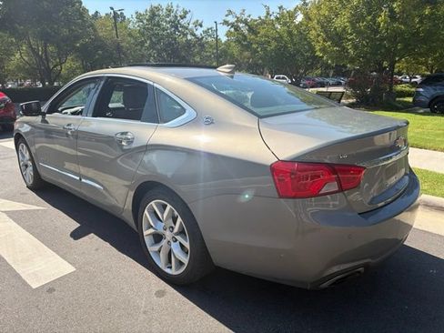 Used 2019 Chevrolet Impala Premier FWD image 3