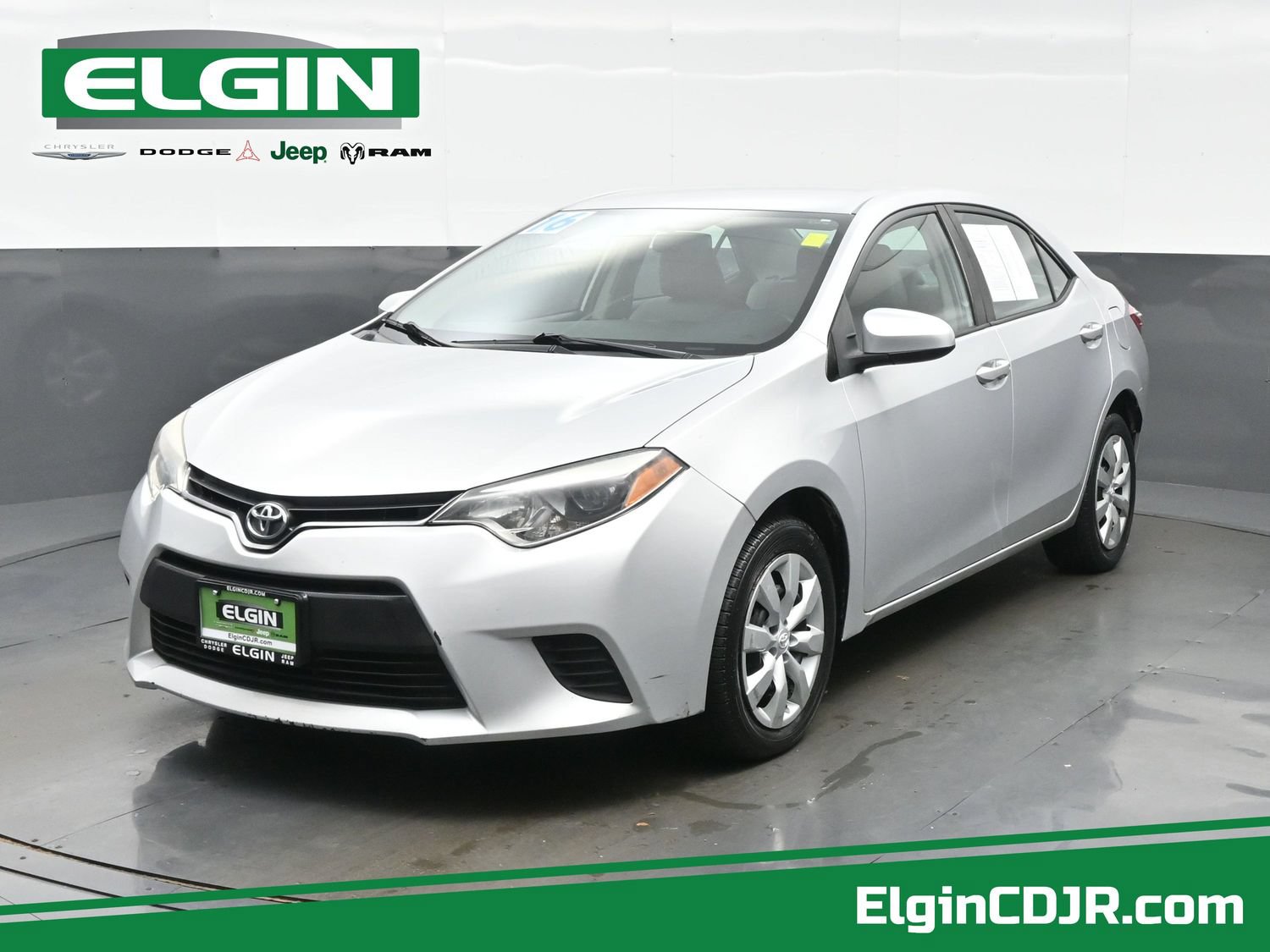 Used 2016 Toyota Corolla LE FWD image 1