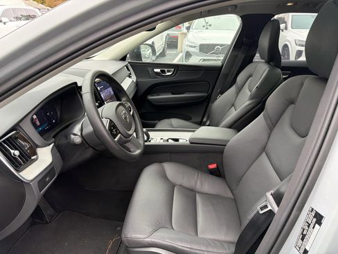 Certified 2025 Volvo XC60 B5 Plus image 26