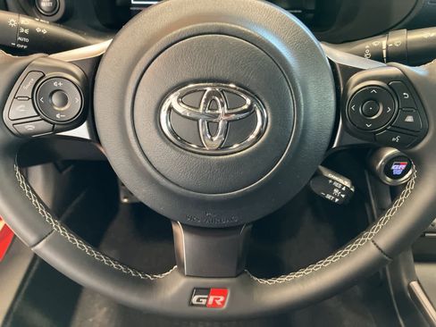 Used 2025 Toyota GR86 Premium image 14