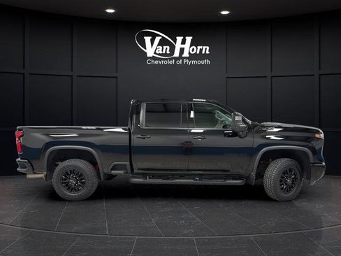 Used 2024 Chevrolet Silverado 2500 LTZ w/ LTZ Plus Package AWD/4WD image 8