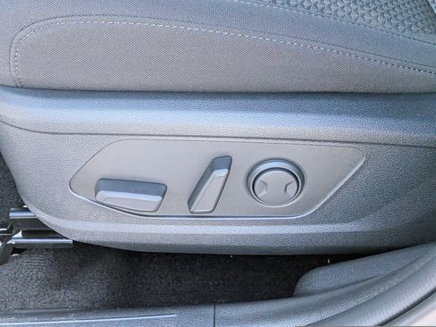 New 2026 Kia Sportage LX FWD image 23