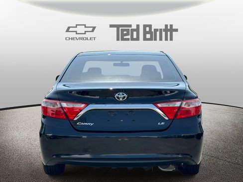 Used 2017 Toyota Camry LE FWD image 5