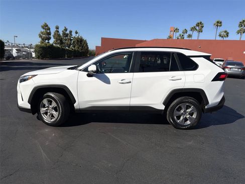 Used 2025 Toyota RAV4 XLE FWD image 3