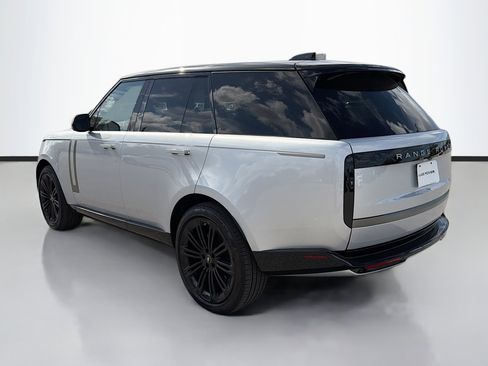 New 2025 Land Rover Range Rover SE image 3