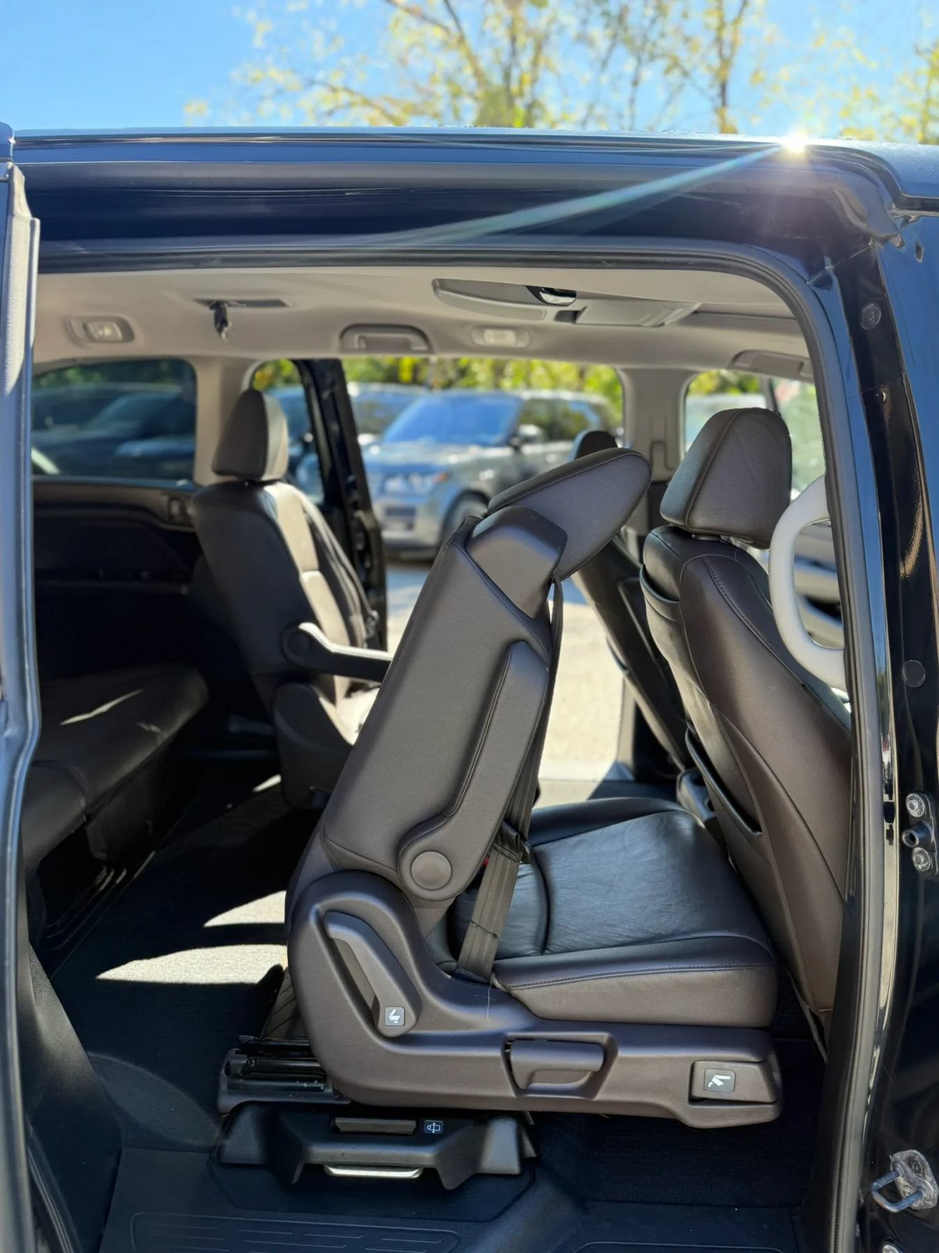 Used 2018 Honda Odyssey EX-L image 18