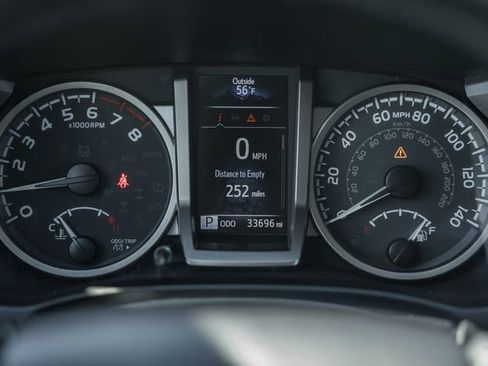 Used 2022 Toyota Tacoma SR5 w/ Trail Edition image 41