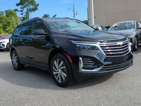 Used 2023 Chevrolet Equinox Premier AWD/4WD image 3