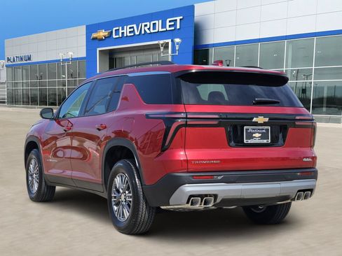 New 2027 Chevrolet Traverse LT FWD image 4