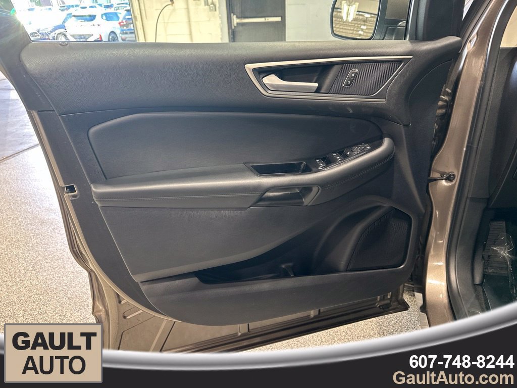 Used 2019 Ford Edge SEL w/ Equipment Group 201A AWD/4WD image 12