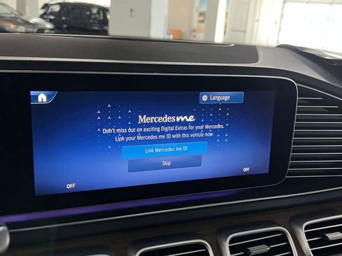 Used 2024 Mercedes-Benz GLE 350 4MATIC image 28