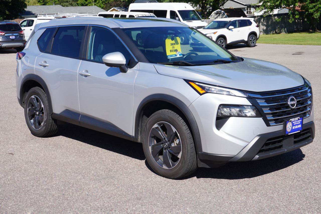 Used 2024 Nissan Rogue SV w/ SV Premium Package AWD/4WD image 7