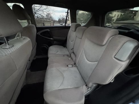 Used 2007 Toyota RAV4 Base 4dr SUV I4 image 17