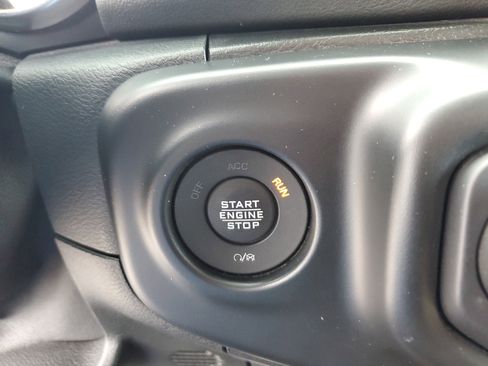 Used 2021 Jeep Gladiator Overland w/ Popular Equipment Package image 22