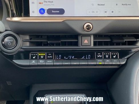 Used 2025 Toyota Crown Platinum image 30