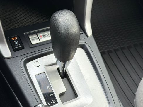 Used 2017 Subaru Forester 2.5i Premium image 20