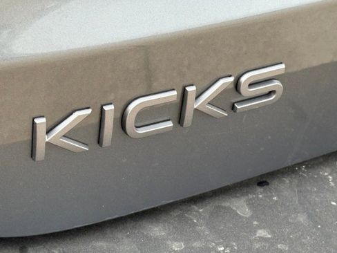New 2026 Nissan Kicks SR w/ SR Premium Package image 9