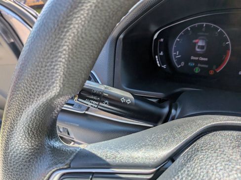 Used 2020 Honda Accord LX image 39