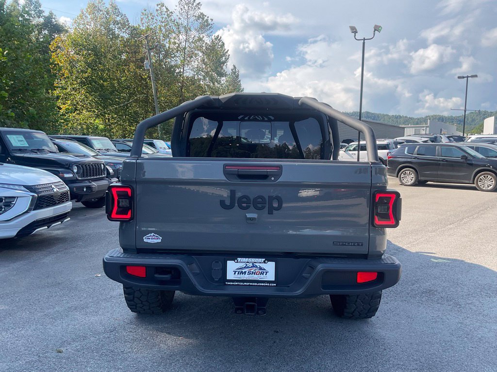 Used 2020 Jeep Gladiator Sport w/ Quick Order Package 24S AWD/4WD image 5