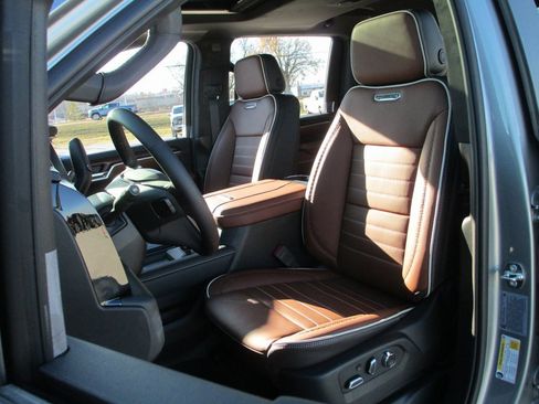 New 2026 GMC Sierra 2500 Denali Ultimate image 12