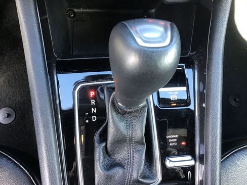 Certified 2024 Jeep Compass Latitude image 15