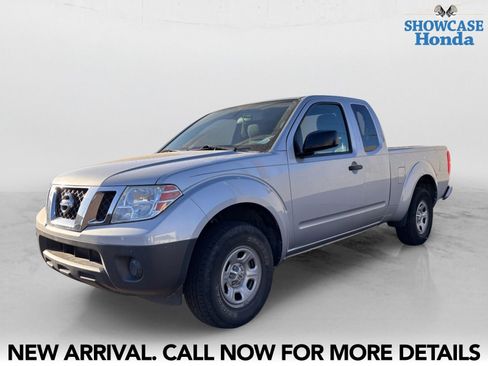 Used 2019 Nissan Frontier S RWD image 2