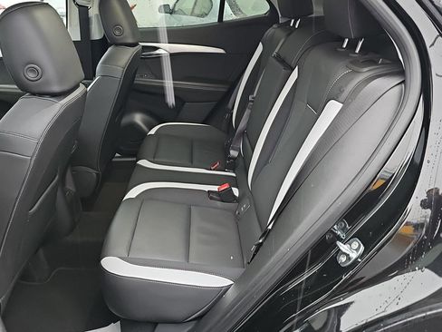 Used 2025 Buick Envision Sport Touring image 14