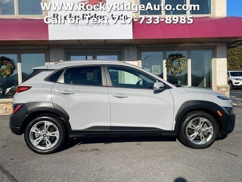 Used 2023 Hyundai Kona SEL image 8