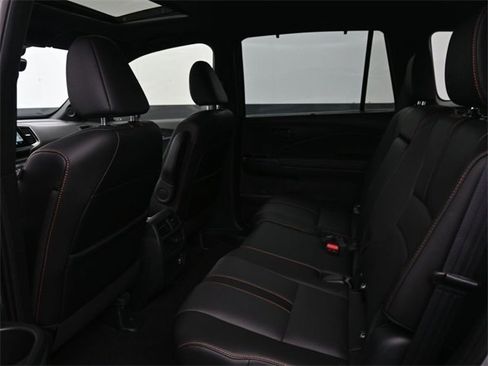 Certified 2023 Honda Passport TrailSport image 15