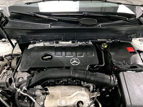 Used 2023 Mercedes-Benz GLB 250 4MATIC image 30
