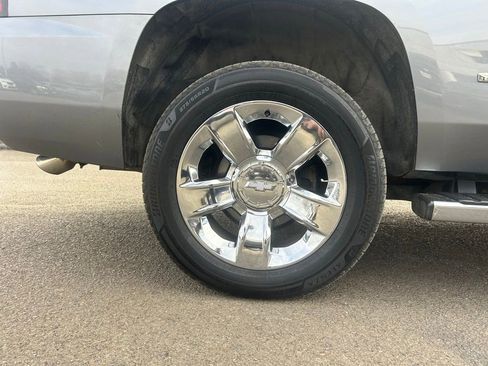 Used 2018 Chevrolet Tahoe LT w/ LT Signature Package image 27