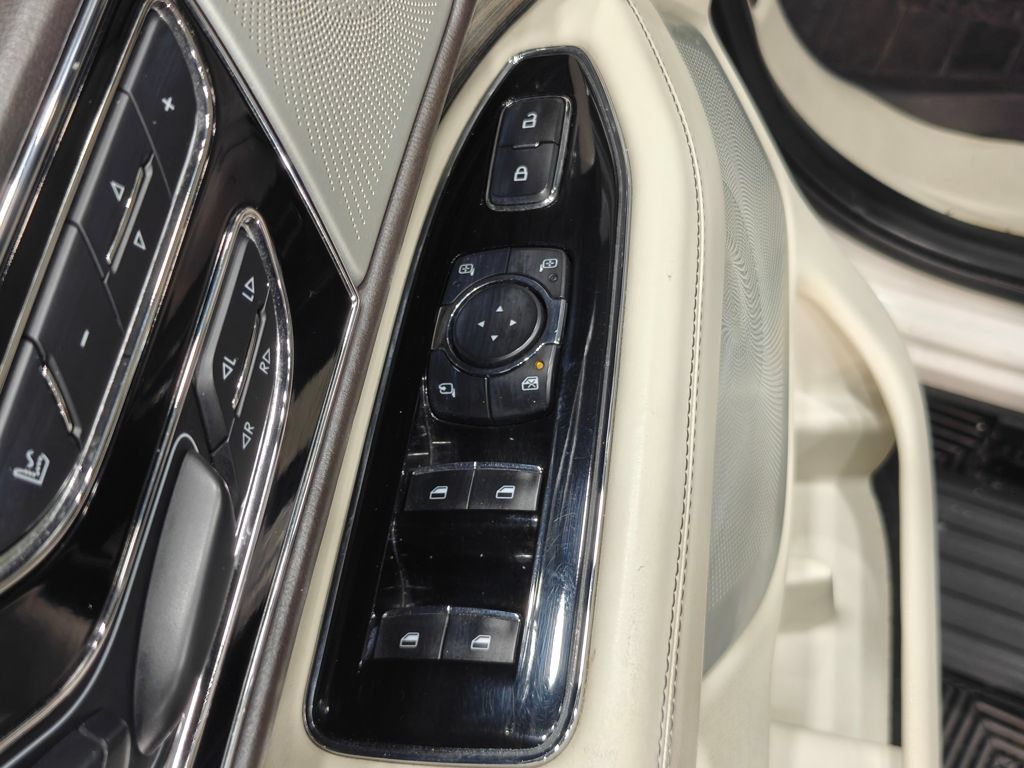 Used 2019 Lincoln Navigator Black Label w/ Cargo Package AWD/4WD image 78