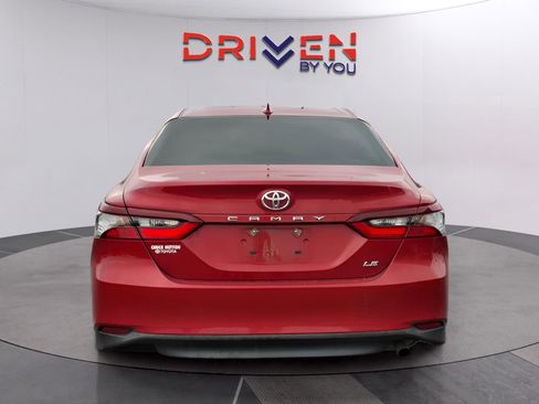 Used 2023 Toyota Camry LE image 4