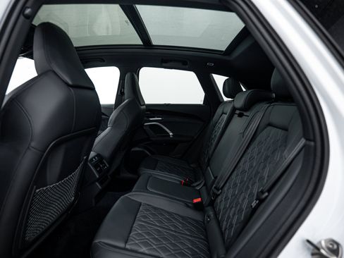 New 2025 Audi SQ5 Premium Plus image 19