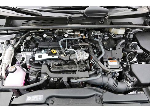 Used 2025 Toyota Prius Plug-In Hybrid image 31