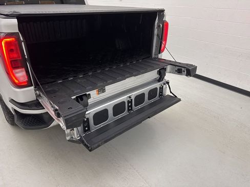 Used 2022 GMC Sierra 1500 Elevation AWD/4WD image 7