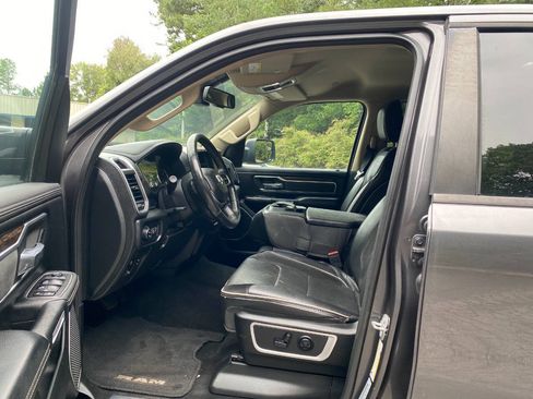 Used 2019 RAM 1500 Laramie w/ Off Road Group AWD/4WD image 18