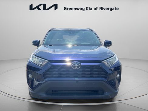 Used 2020 Toyota RAV4 XLE w/ Convenience Package AWD/4WD image 2