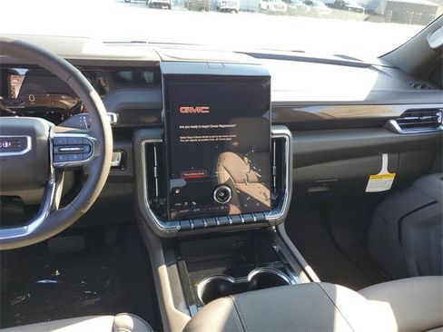 New 2026 GMC Yukon Elevation image 14