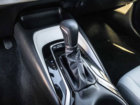 Certified 2025 Toyota Corolla SE image 23