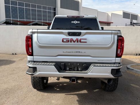 Used 2020 GMC Sierra 2500 Denali w/ Denali Ultimate Package AWD/4WD image 4