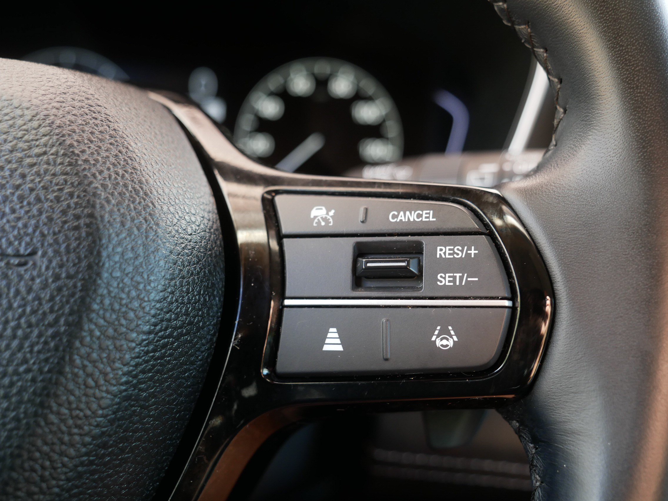 Used 2024 Honda Pilot Touring image 29