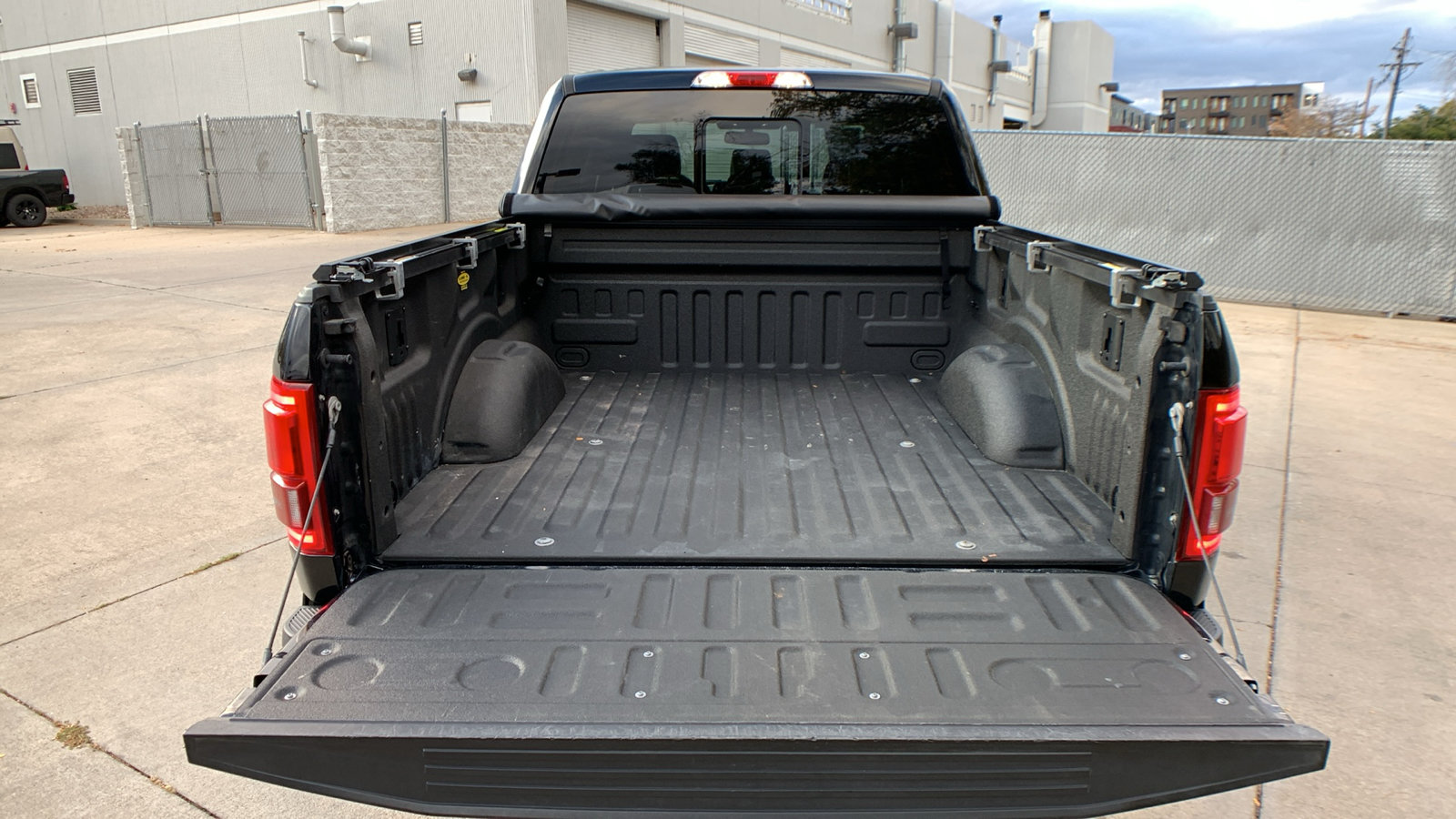 Used 2016 Ford F150 Lariat w/ Equipment Group 501A Mid AWD/4WD image 26
